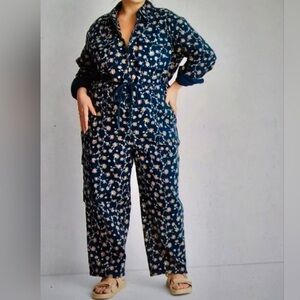 Future collective women's floral print long sleeve zip-front jumpsuit NWT